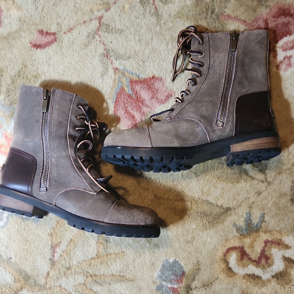 UGG Womens Kilmer II Boot, Size 9.5